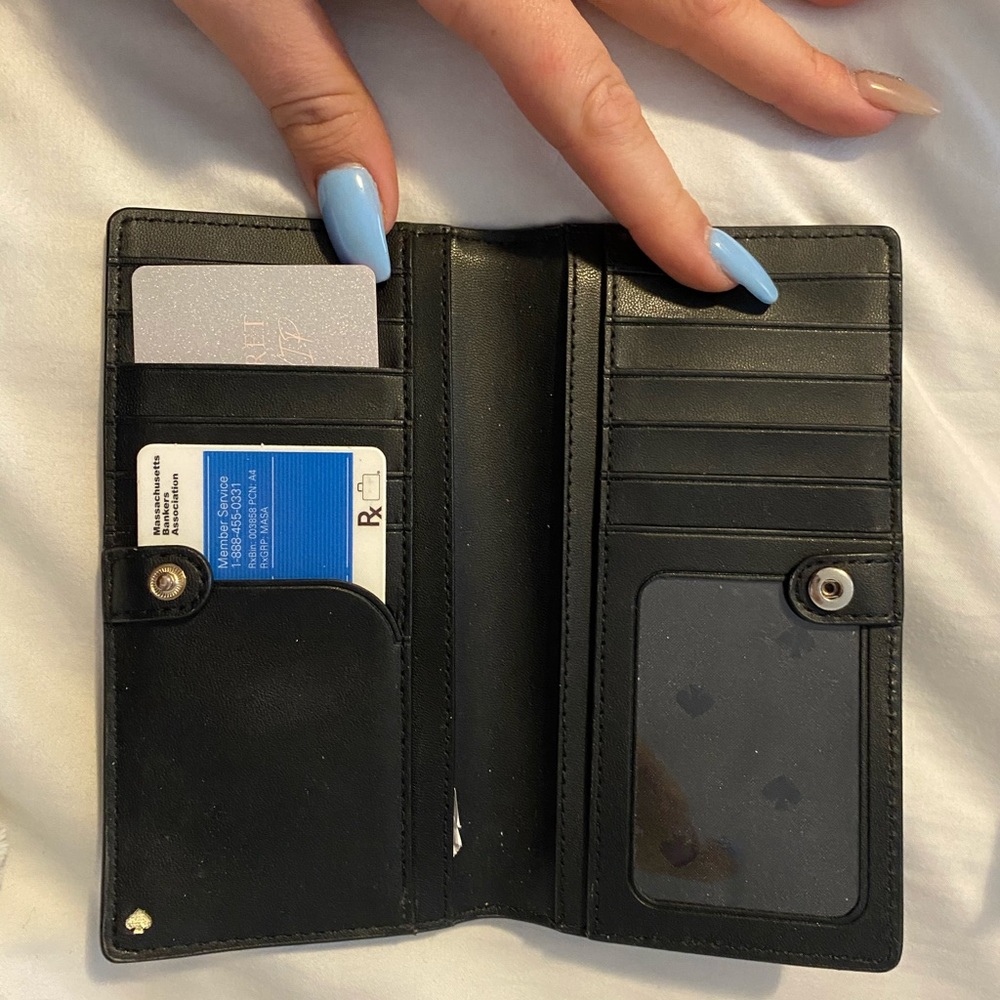 Kate Spade Wallet - Picture 2 of 3